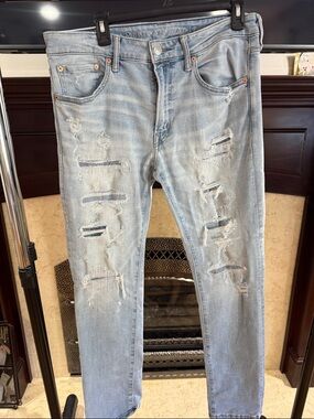 American Eagle Outfitters Light Blue Distressed Skinny Jeans